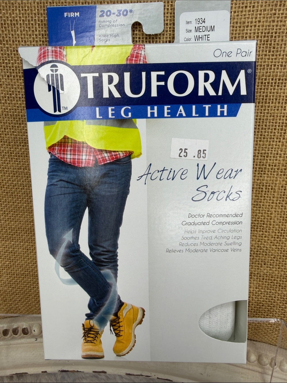 TRUFORM Active Wear Compression Athletic Socks - White (Medium)